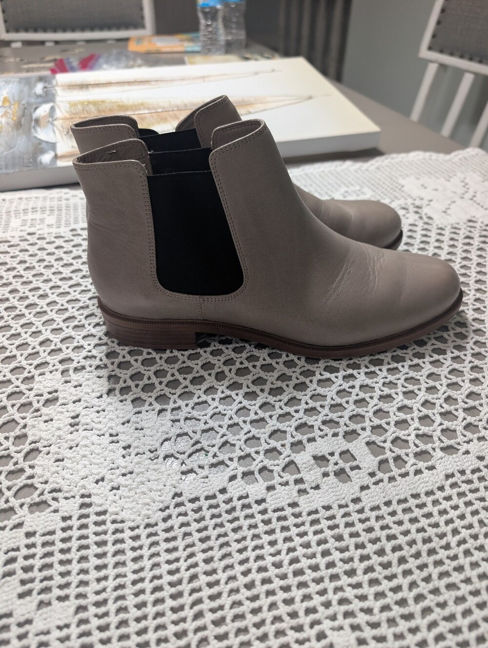 clarks Taupe Chelsea Ankle Boots for Women - Sleek Slip-On Style Size 8.5